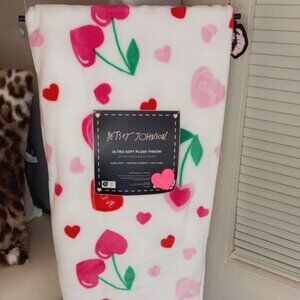 Betsey Johnson Valentines Day Throw
